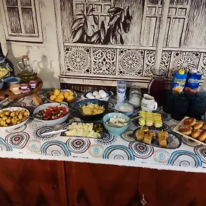 Gvino Minda Tbilissi
